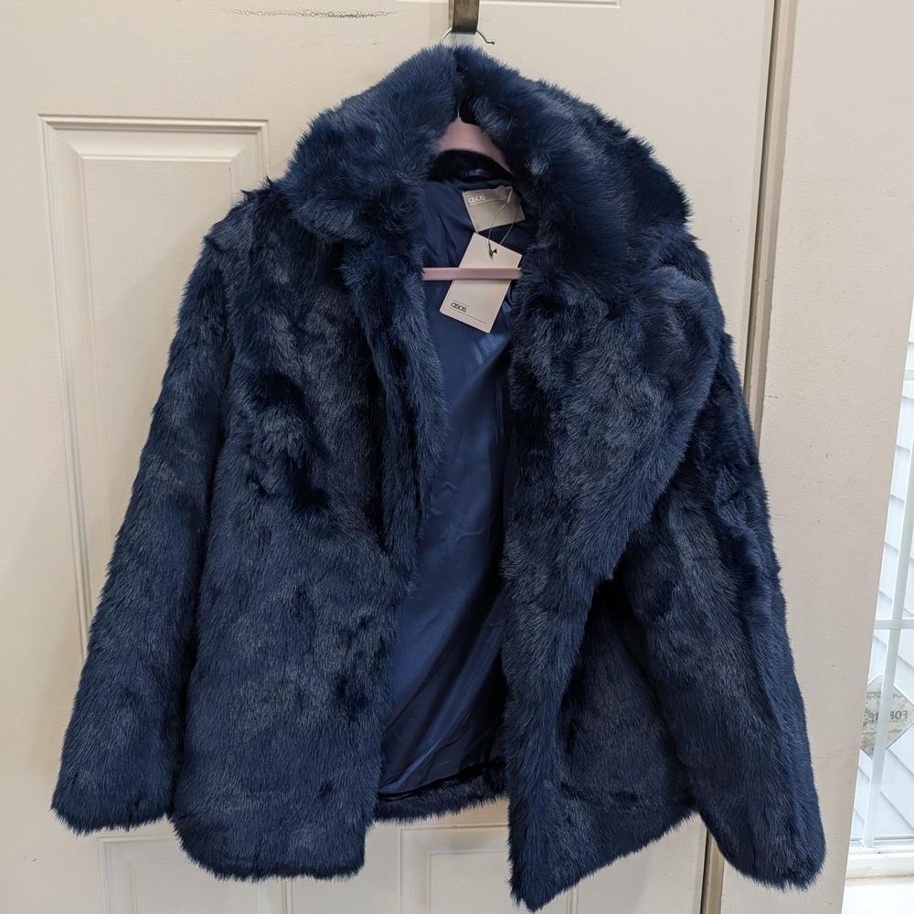 NWT ASOS Blue Faux Fur Coat - Picture 2 of 8